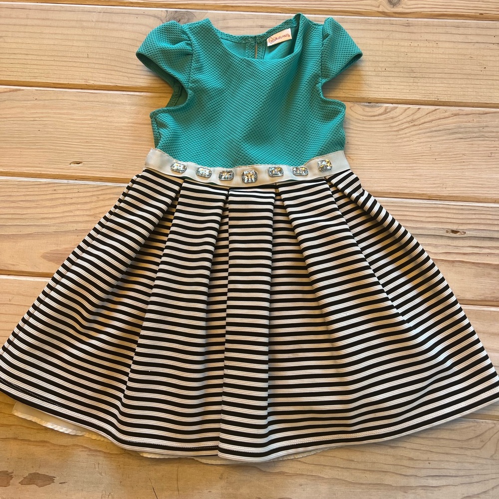Toddler girl dress.